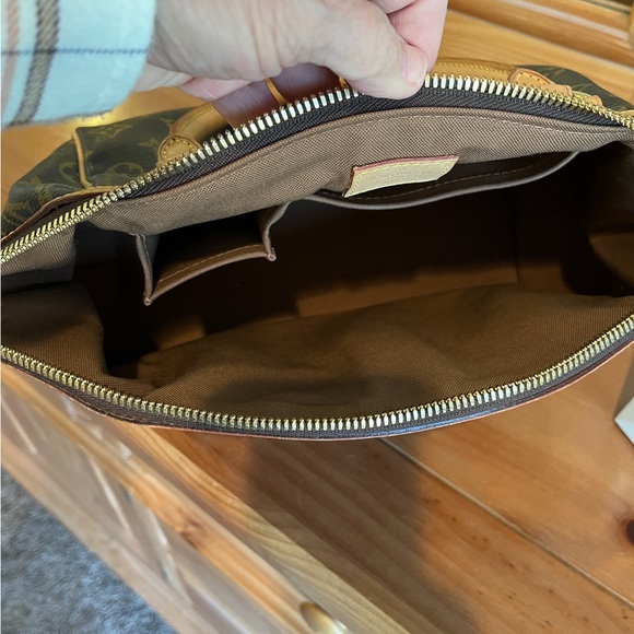 LOUIS VUITTON Monogram Tivoli PM - Picture 5 of 7